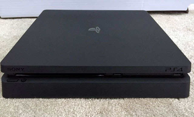Изтекоха снимки на обновения PlayStation 4