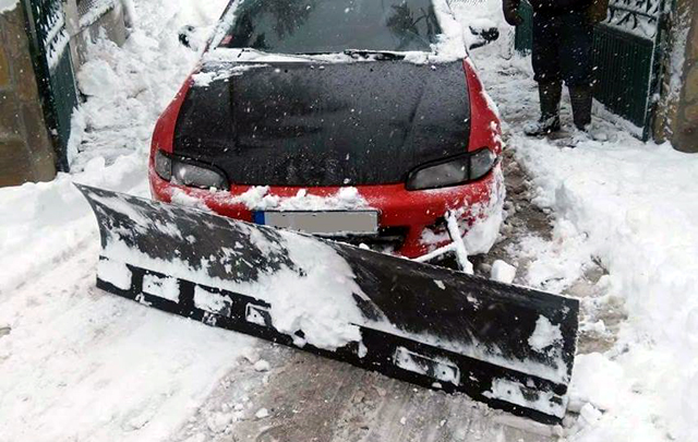 Как Honda от Павликени се справя със снега