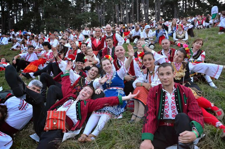 Фестивалът на фолклорната носия "Жеравна 2016" започва в петък