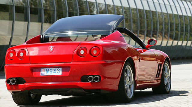 Ferrari-та кабрио и с V12 - висша екзотика