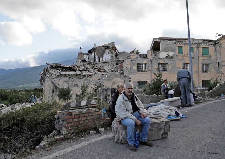 Ужасът на земетресението в Италия (СНИМКИ)