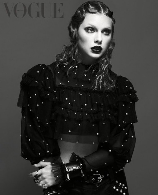 Тейлър Суифт със зашеметяващи визии за Vogue