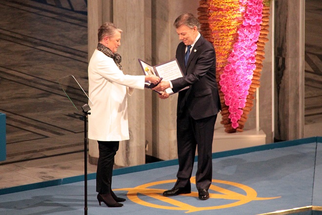Връчиха Нобеловите награди в Стокхолм и Осло (снимки)