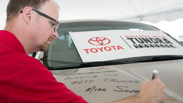 Toyota замени пикап на 1.6 млн. км за нов