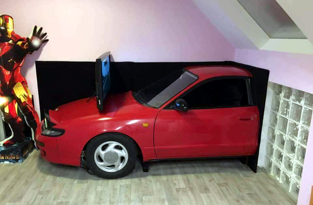 Домашен симулатор от стара Celica | ФАКТИ.БГ Домашен симулатор от стара Celica