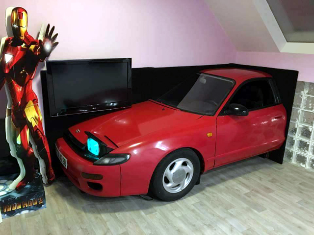 Домашен симулатор от стара Celica | ФАКТИ.БГ Домашен симулатор от стара Celica