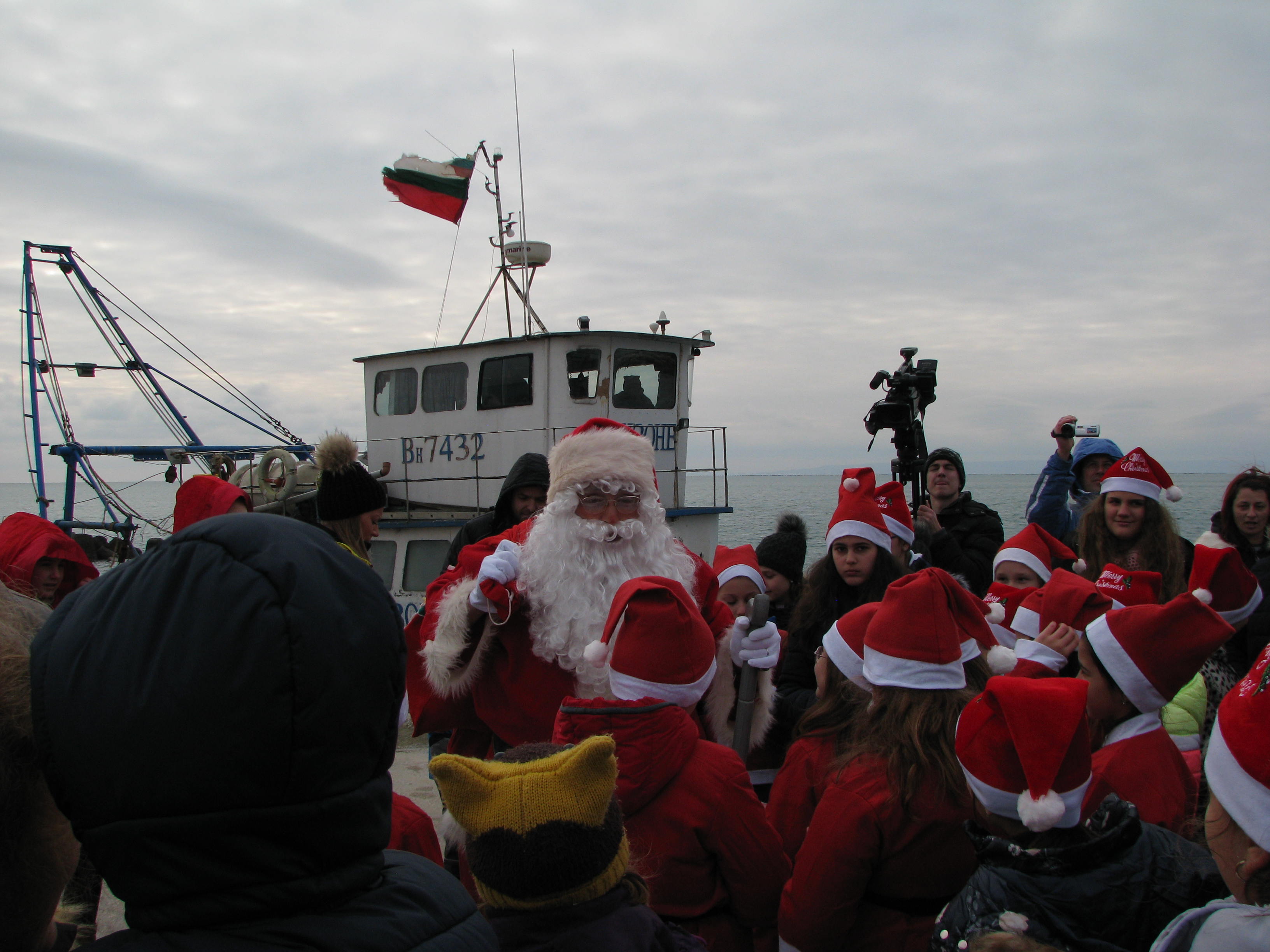 Корабът на Дядо Коледа акостира в Каварна