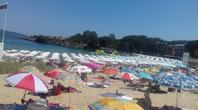 Читатели свидетелстват пред ФАКТИ: Черноморието ни не е празно (СНИМКИ)