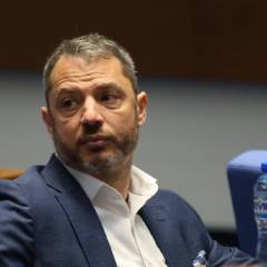 Делян Добрев