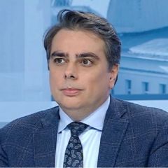 Асен Василев