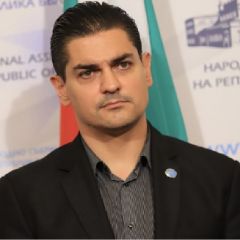 Радостин Василев