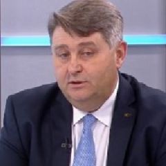 Евгени Иванов