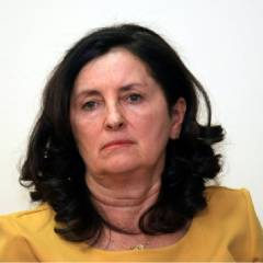 проф. Даниела Бобева