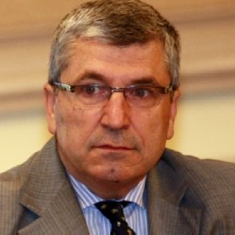 Илиан Василев