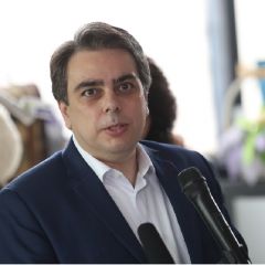 Асен Василев