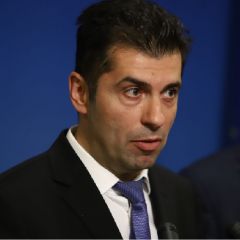 Кирил Петков