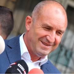 Румен Радев