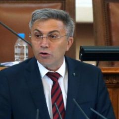 Мустафа Карадайъ