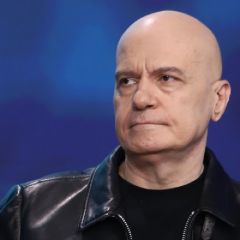 Слави Трифонов