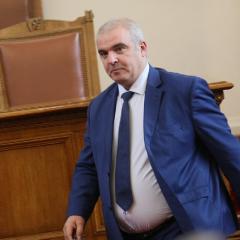 Маноил Манев