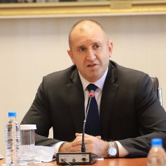 Румен Радев