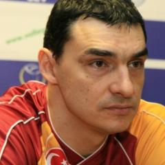 Владимир Николов