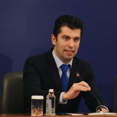 Кирил Петков