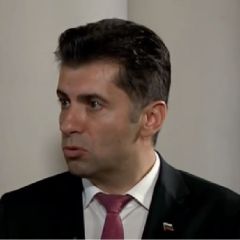 Кирил Петков