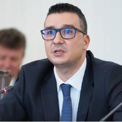 Петър Дилов