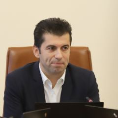 Кирил Петков