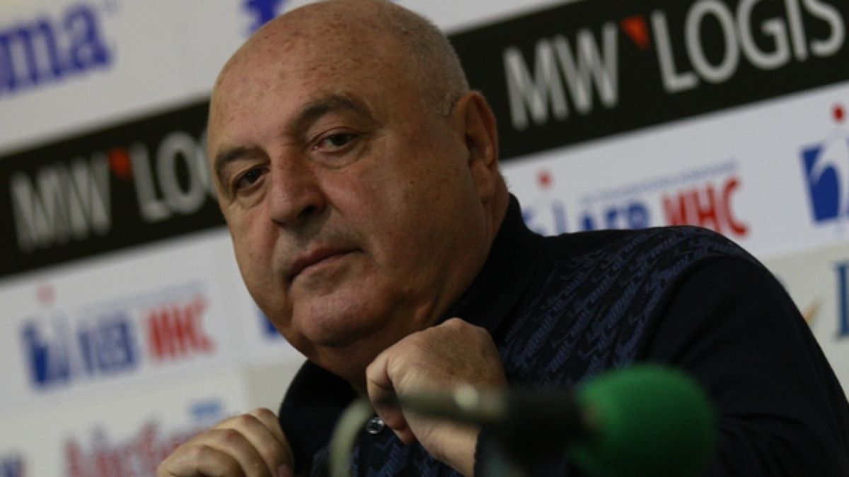 Славия сменя името на стадиона си