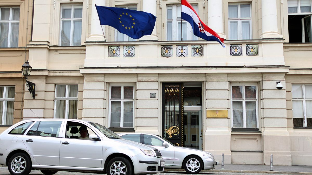 Призив за референдум в Хърватия