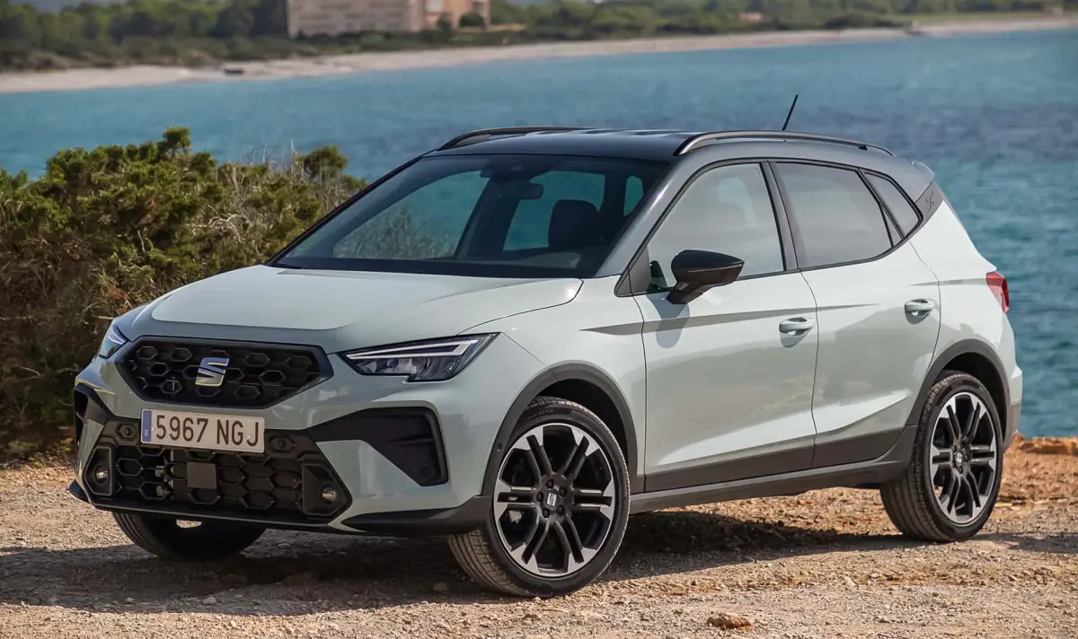 Най-малкият кросоувър на Seat също получи освежена визия