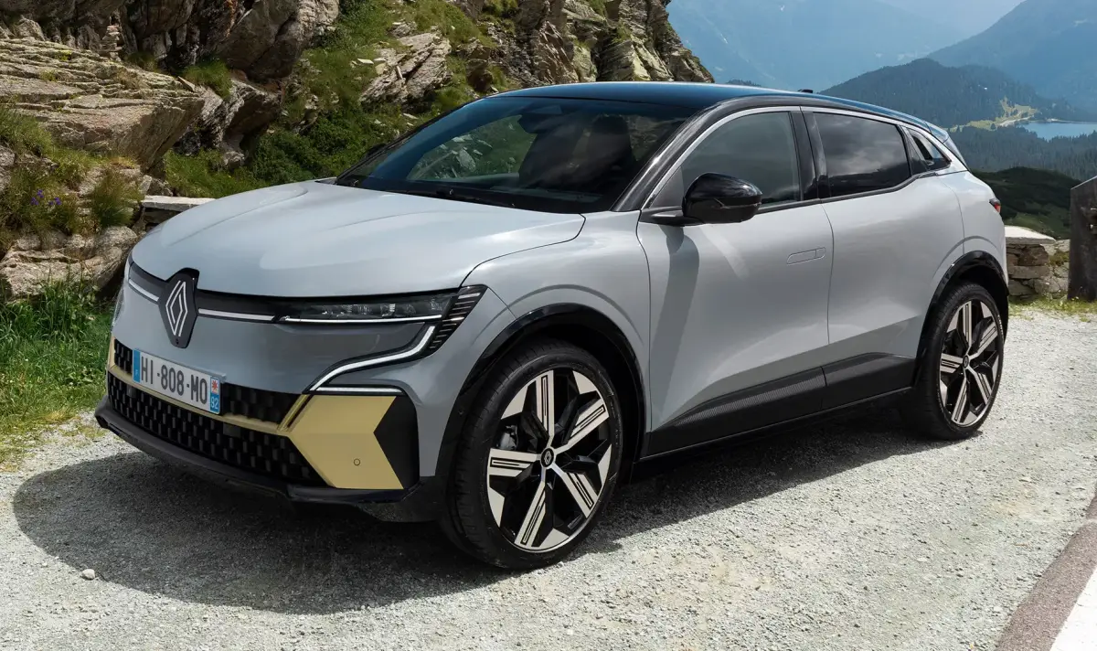 Renault Megane може скоро да получи бензинов двигател