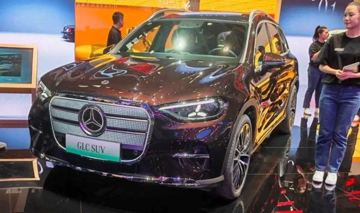 Запознаваме ви с Mercedes-Benz GLC L EV
