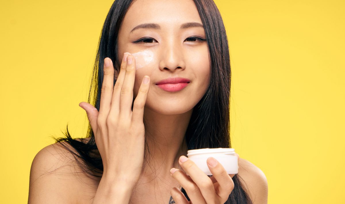Что корейские женщины делают каждое утро для красивой и сияющей кожи