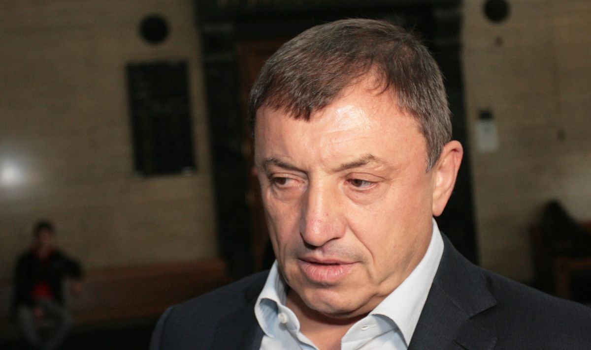 Кой и защо уби Алексей Петров?