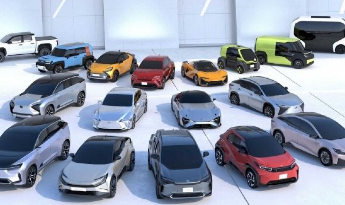 Toyota се сля с Tesla