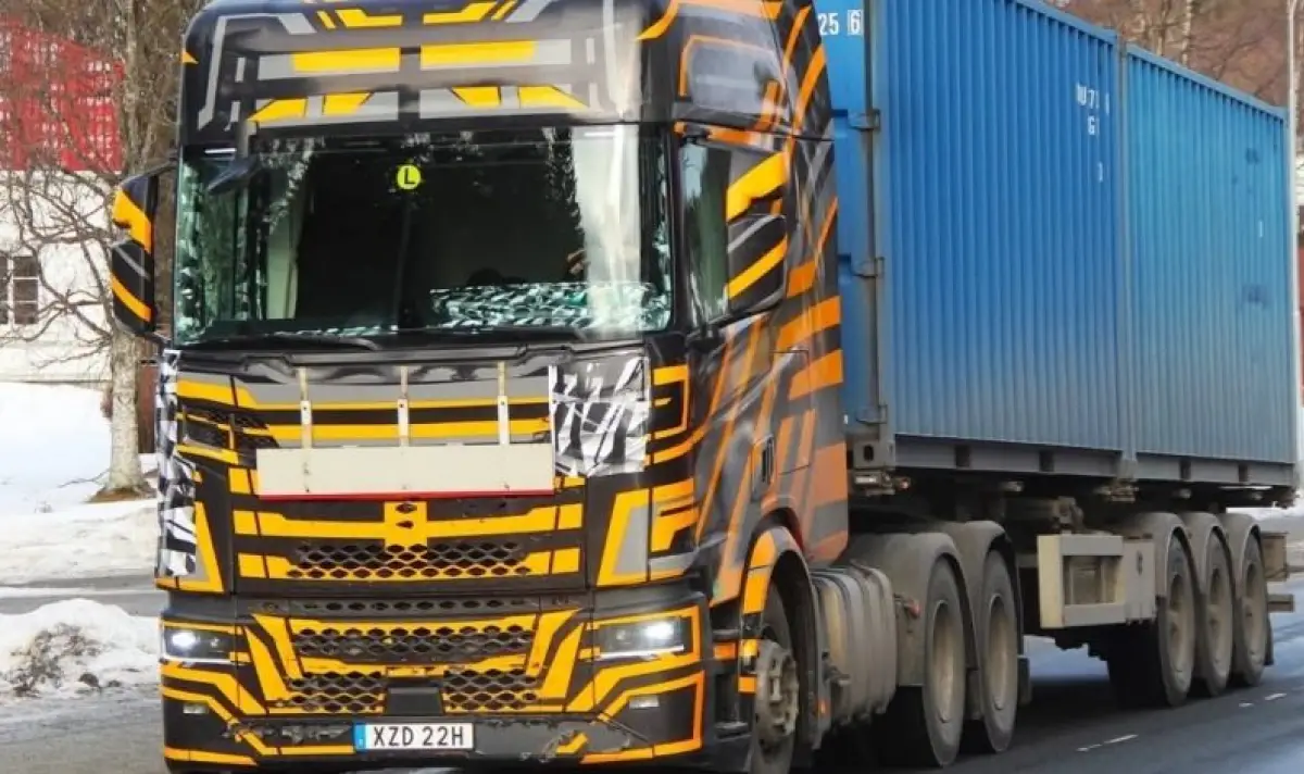 Специален камуфлаж за камиони | ФАКТИ.БГ Специален камуфлаж за камиони