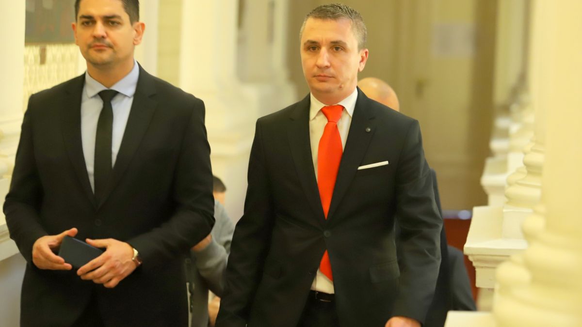 Министър коментира кризата в Берое