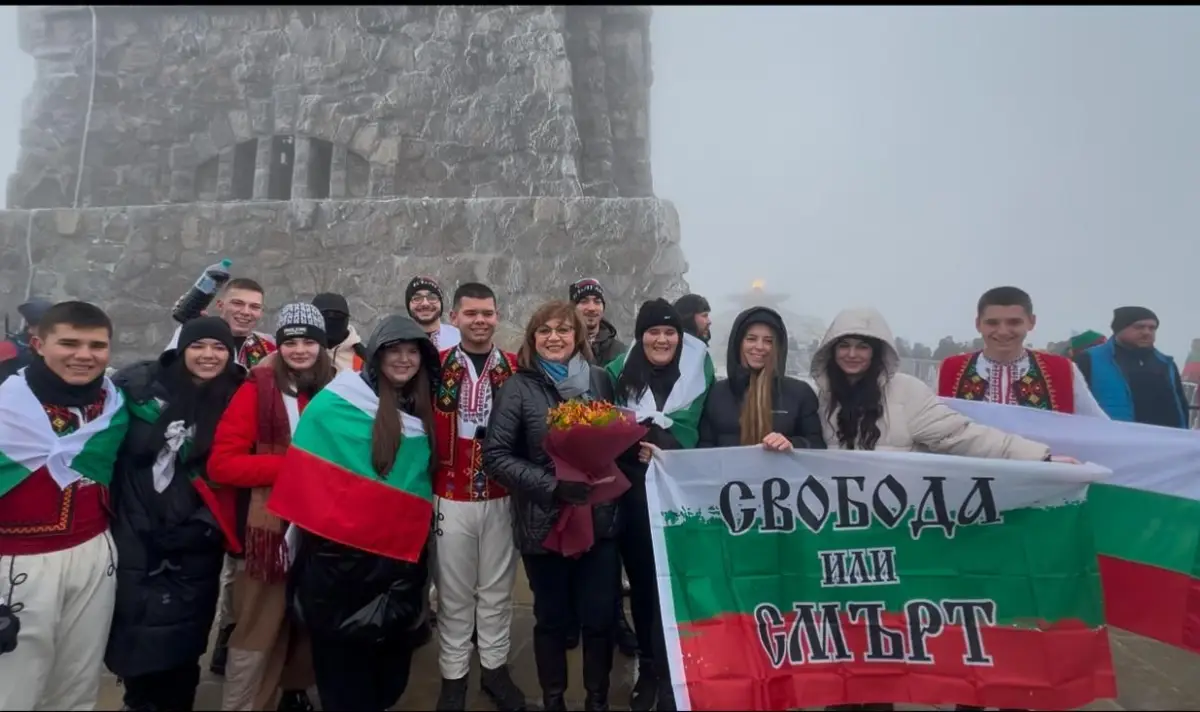 Корнелия Нинова: Уважаваме и обичаме историята си, но нека не се позоваваме само на нея