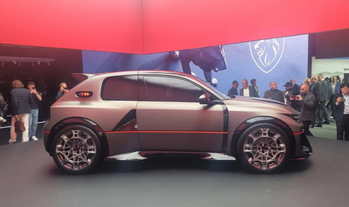 Peugeot e-T16: електрически хечбек с 805 к.с.