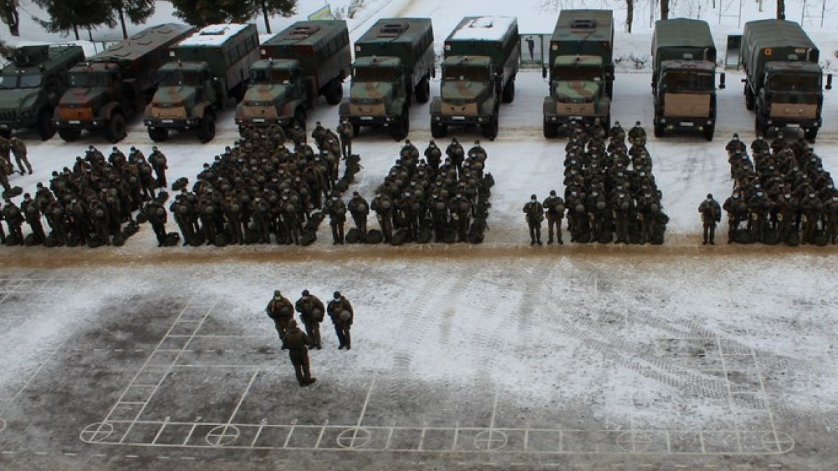 Британският посланик остава в Киев