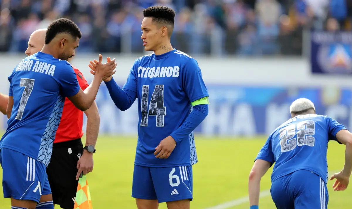 Левски бие в нестандартна контрола