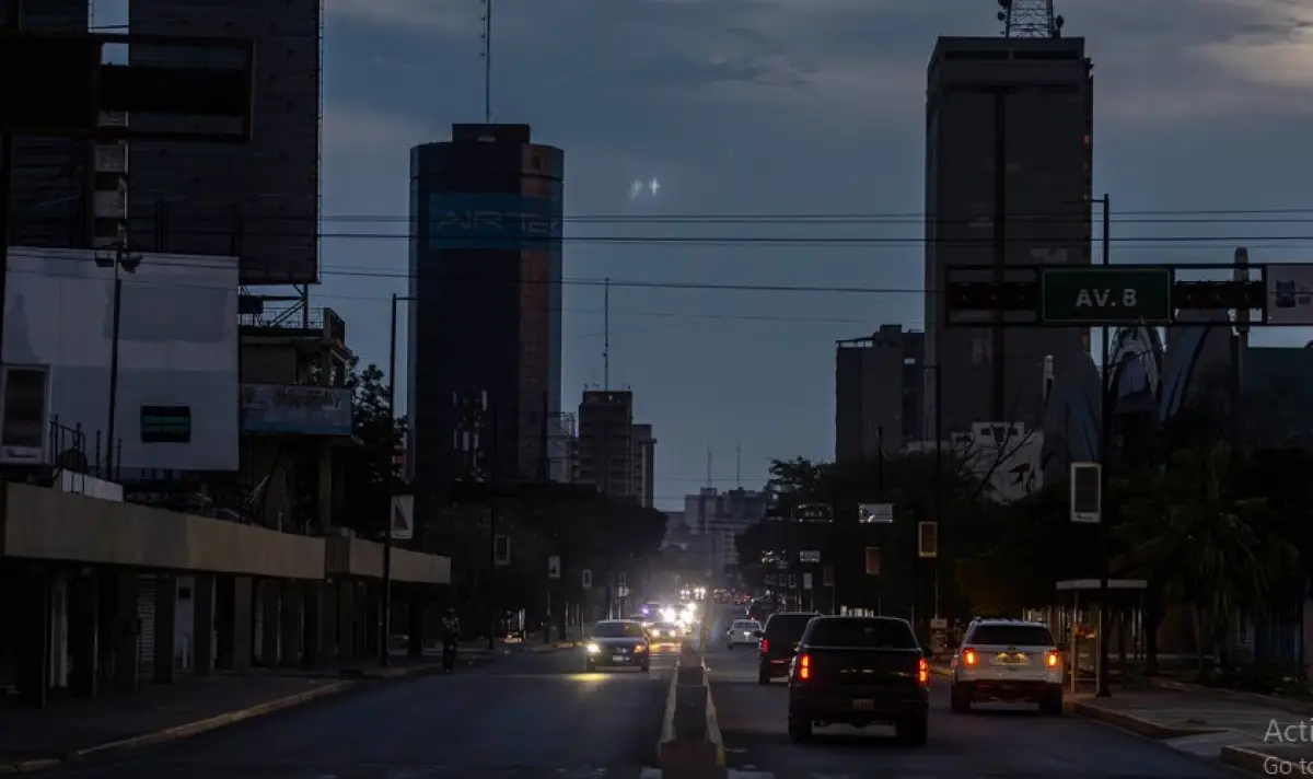 Венецуела остана 12 часа на тъмно | ФАКТИ.БГ Венецуела остана 12 часа на тъмно