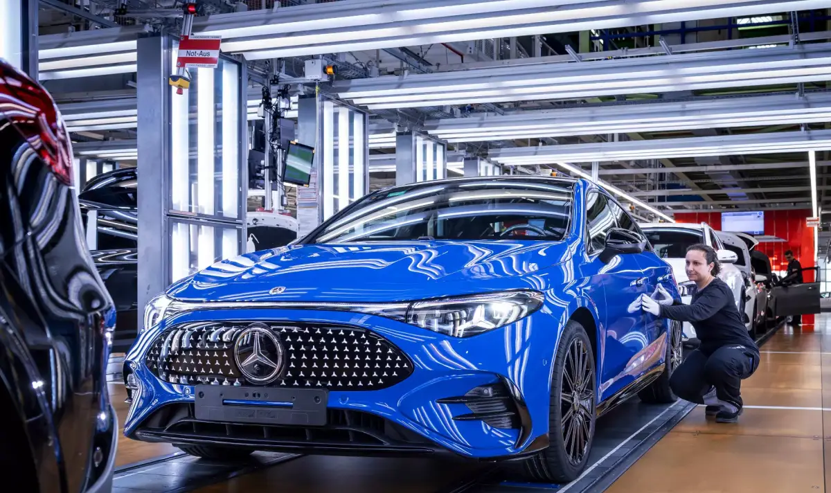 Започва серийното производство на най-високотехнологичния Mercedes