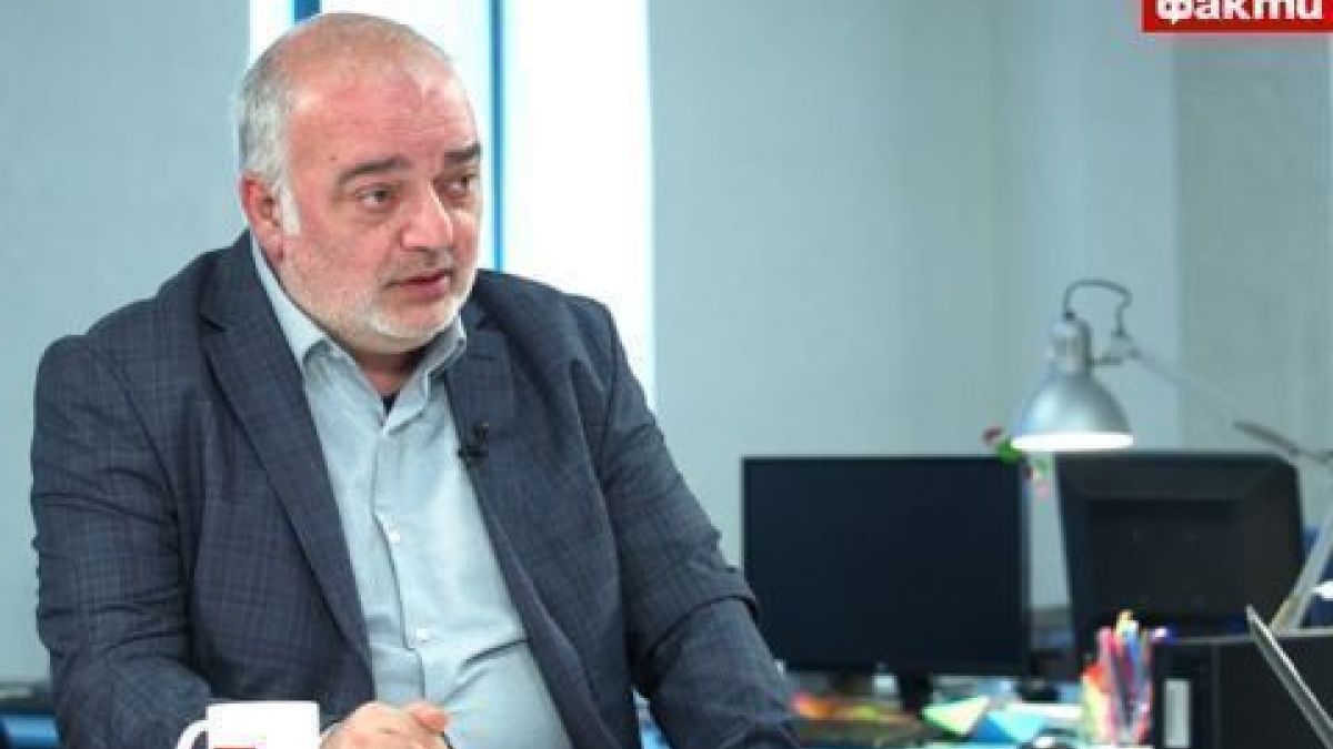 Арман Бабикян разсипа Плевнелиев