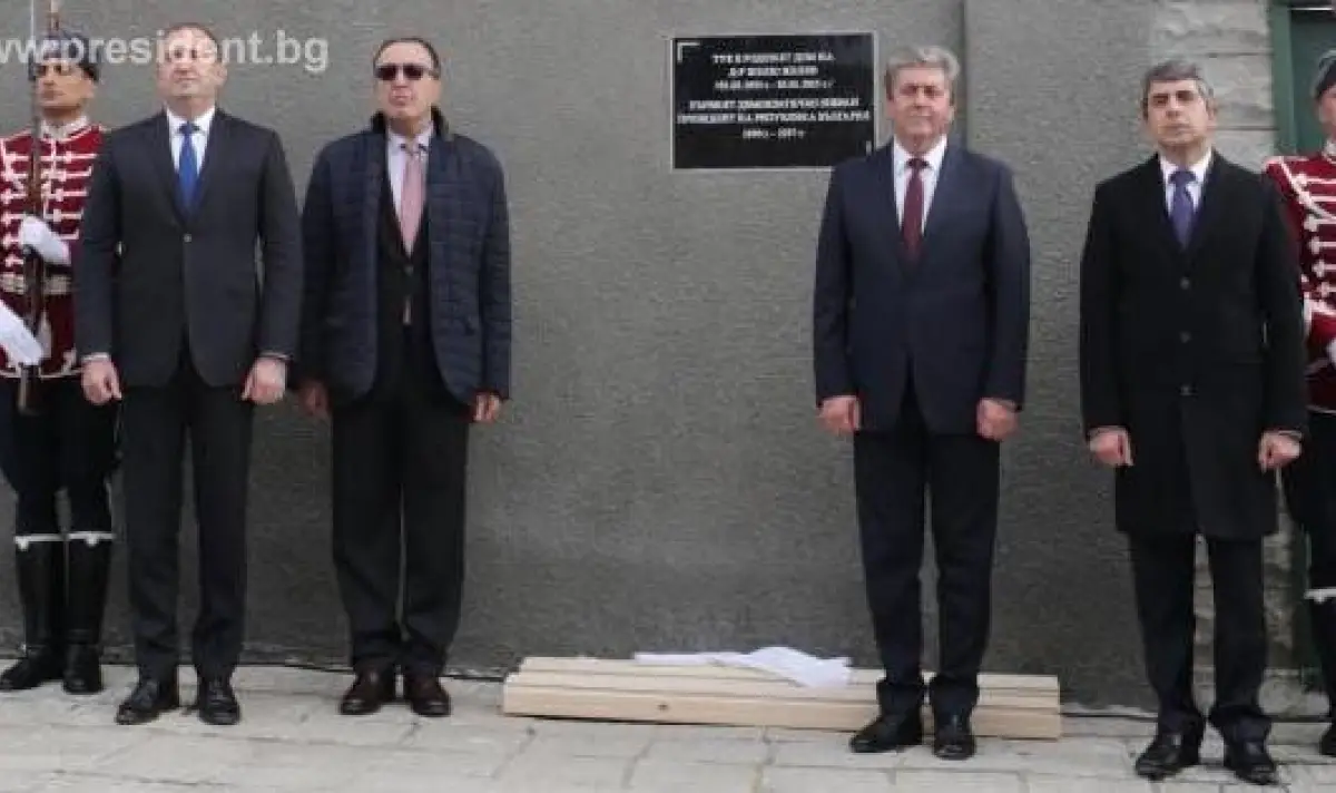 Азбучни самоубийства