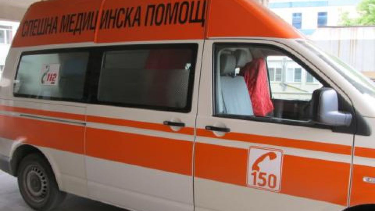 Микробус уби жена край Ямбол