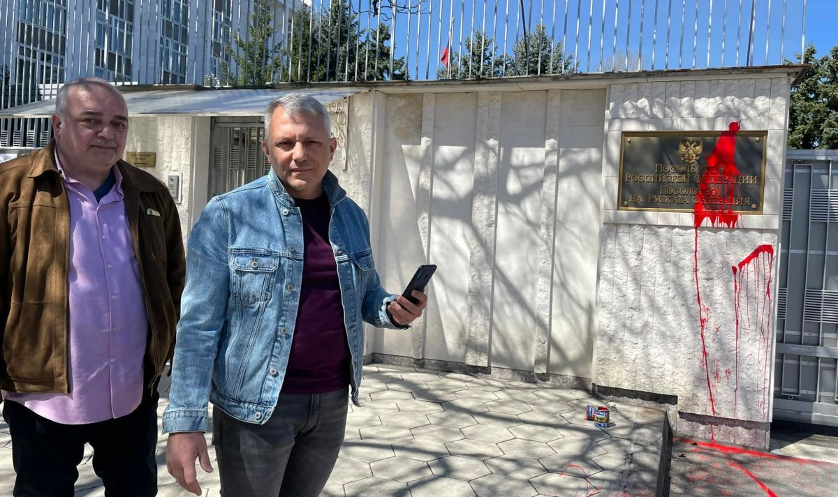 Хаджигенов и Бабикян съдят МВР